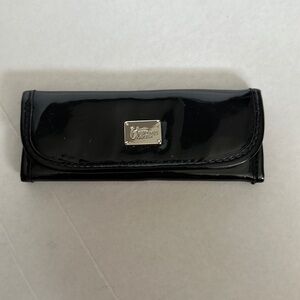 It cosmetics small Travel brush case NWOT